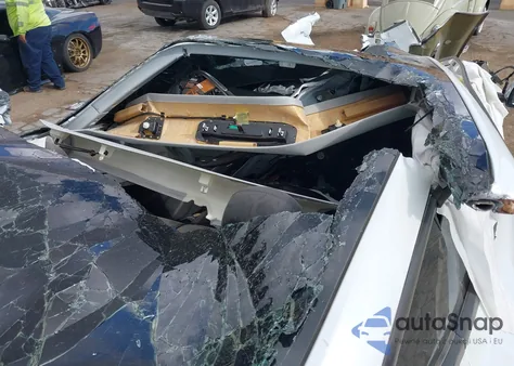 2020 Tesla Model 3 Standard Range Plus Rear-Wheel Drive/Standard Range Rear-Wheel Drive z USA, uszkodzony, nr VIN 5YJ3E1EA6LF706224